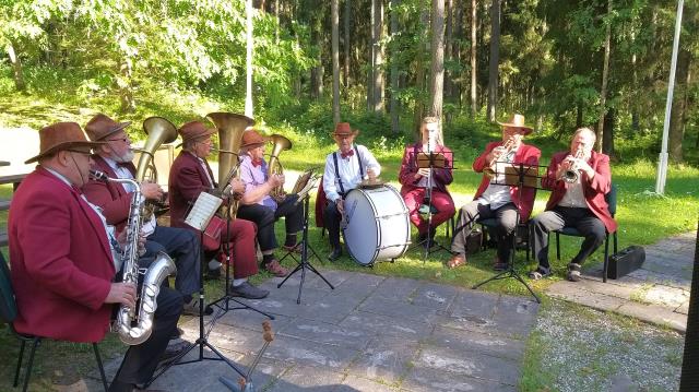 Apes pūtēju grupa